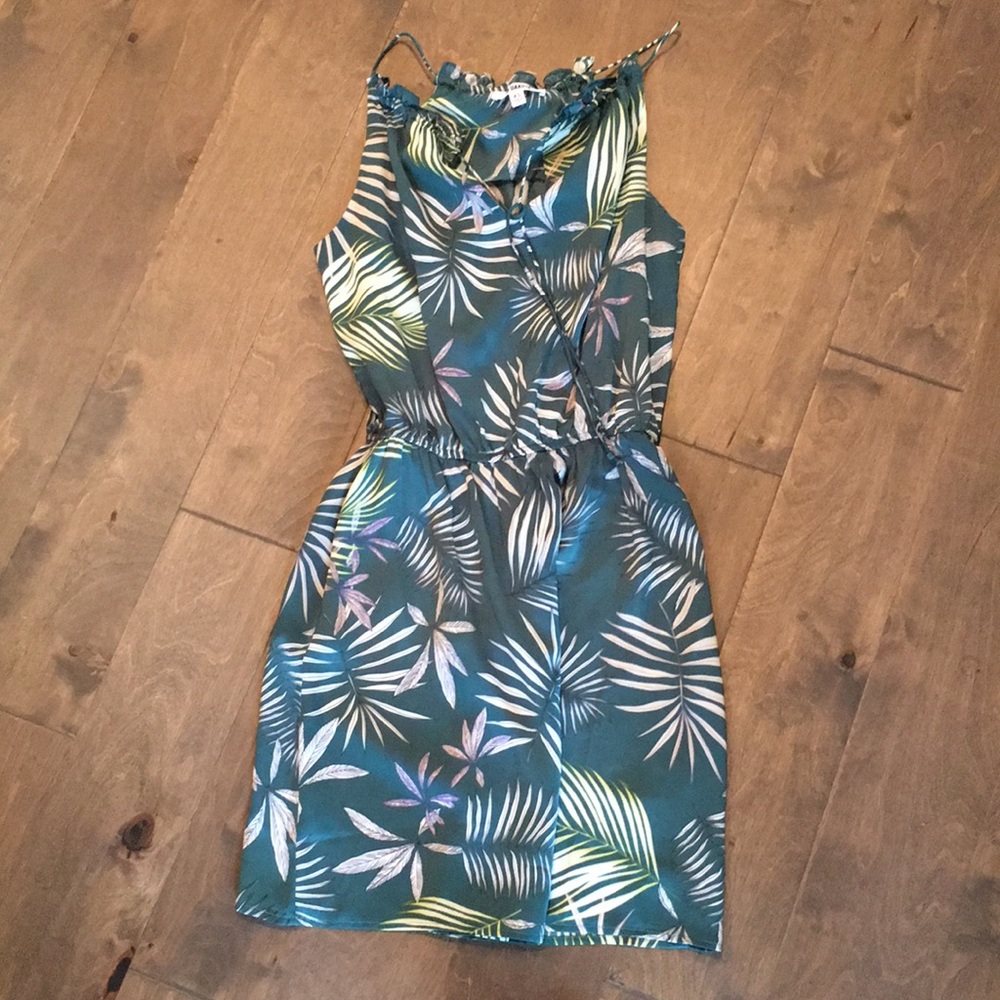 BB Dakota Summer Leaf Print Dress